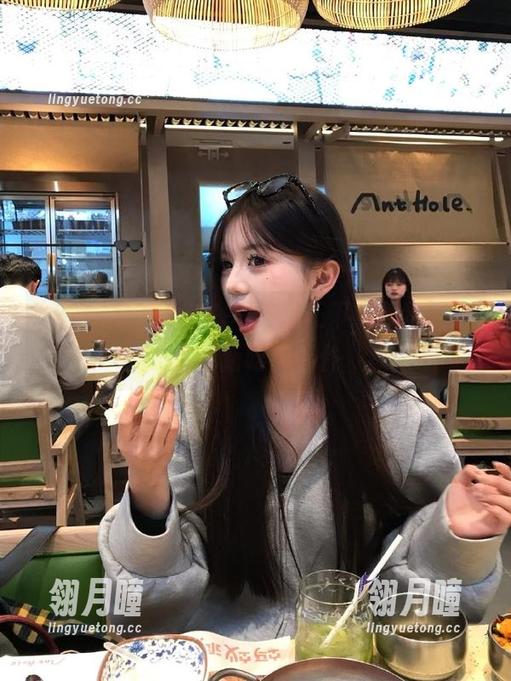 快来92吃瓜王下载视频，追踪最新吃瓜事件