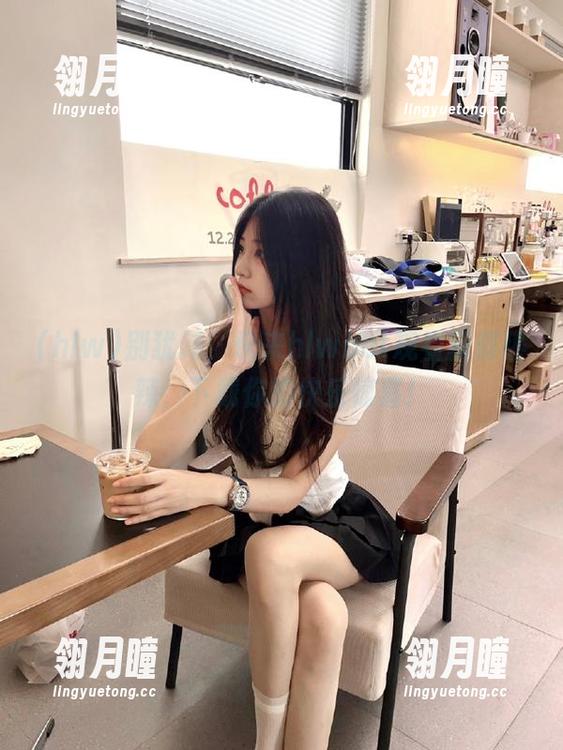 别犹豫，快来hlwbet观看新鲜热辣，下载你的快乐惊喜！