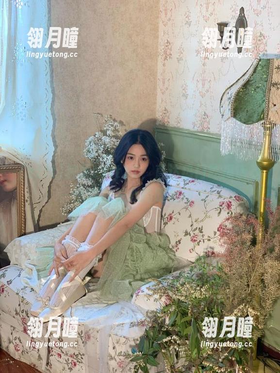 登录zztt11，直达热门吃瓜话题，追踪你关心的明星动态！