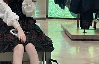 黑料不打烊网页为你提供正能量，轻松获取明星娱乐消息